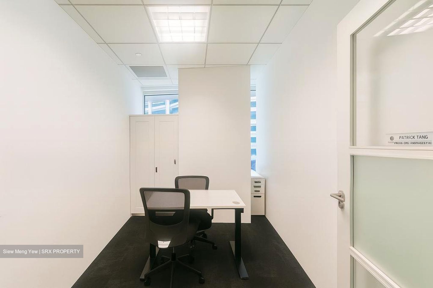 Sbf Center (D1), Office #496029051